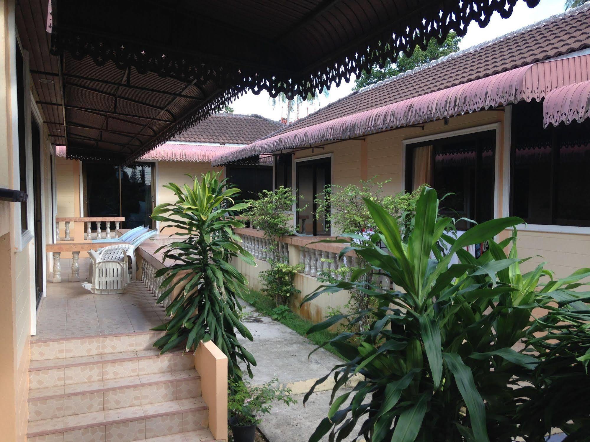 Naiyang Cottage Nai Yang Beach Buitenkant foto