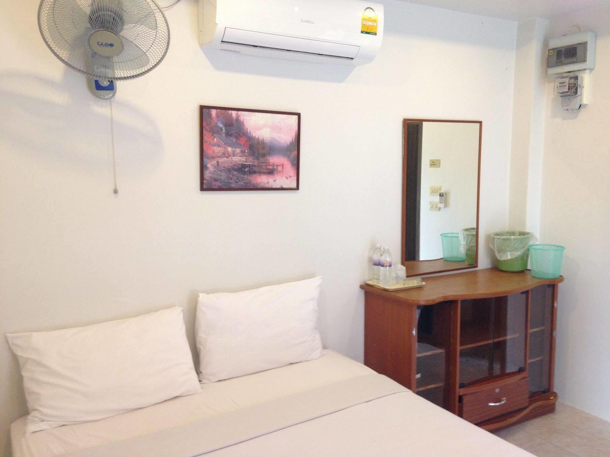 Naiyang Cottage Nai Yang Beach Buitenkant foto